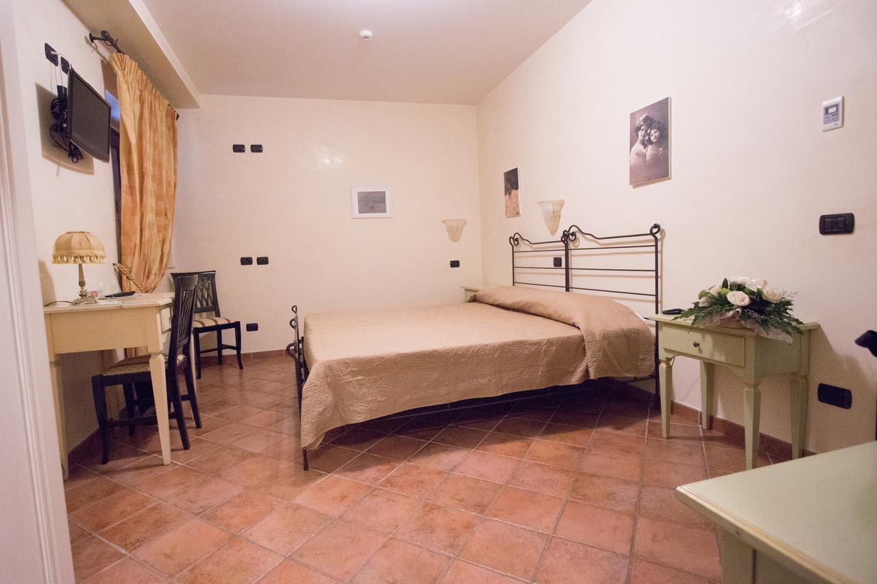 Olimpus Hotel Сора Екстериор снимка