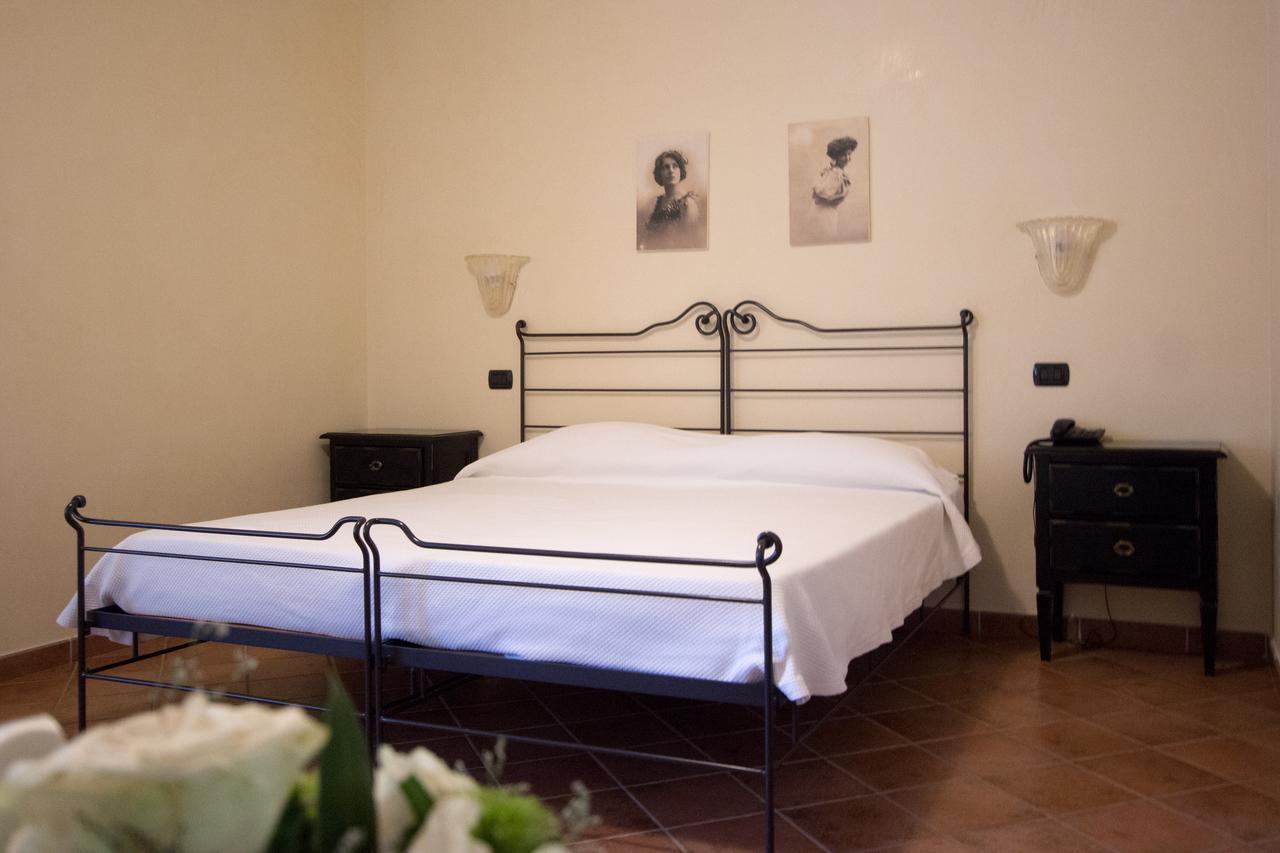 Olimpus Hotel Сора Екстериор снимка