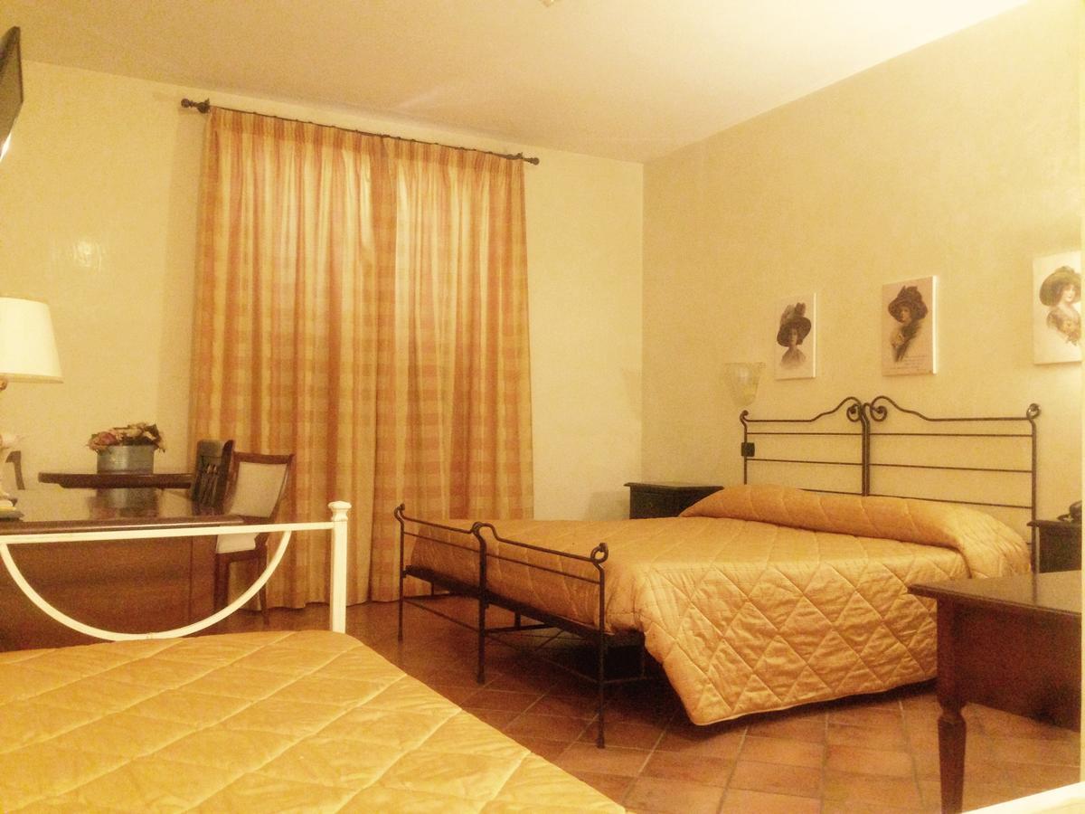 Olimpus Hotel Сора Екстериор снимка