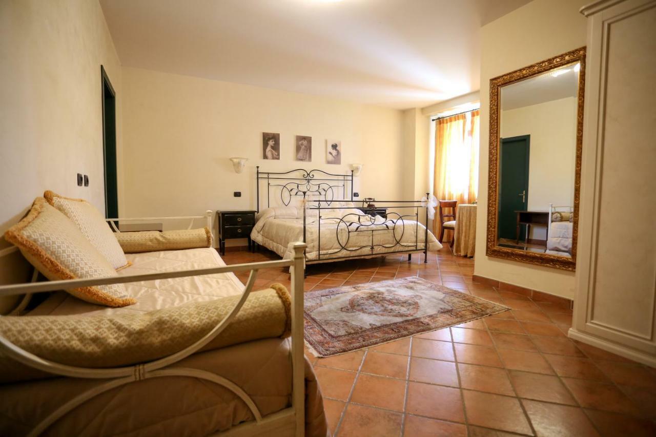 Olimpus Hotel Сора Екстериор снимка