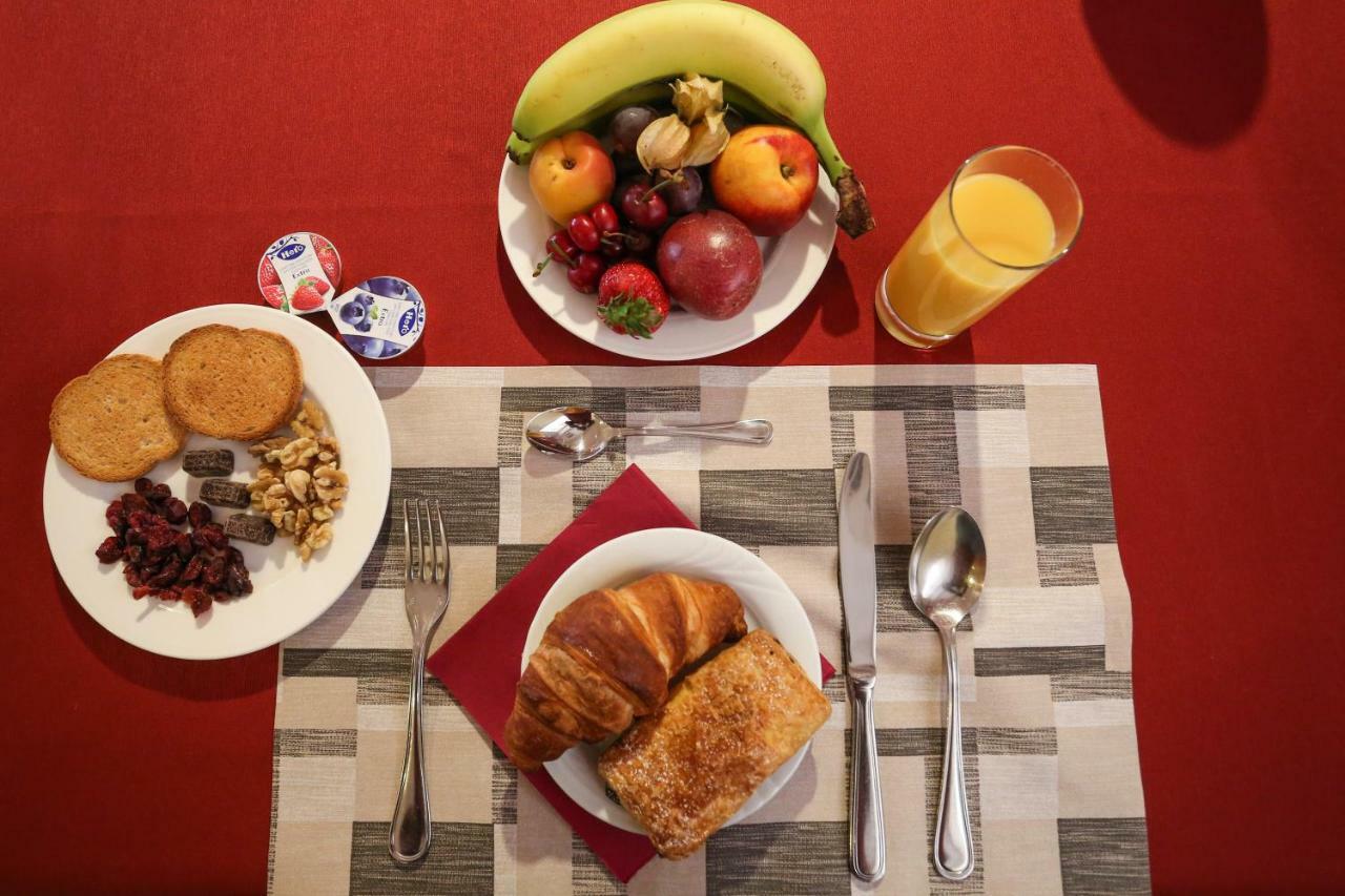 Olimpus Hotel Сора Екстериор снимка